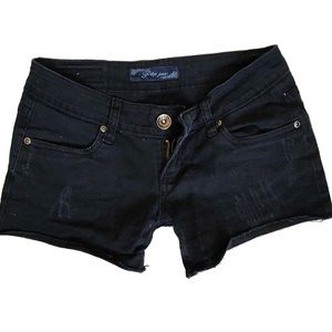 Distressed black shorts size 1/2